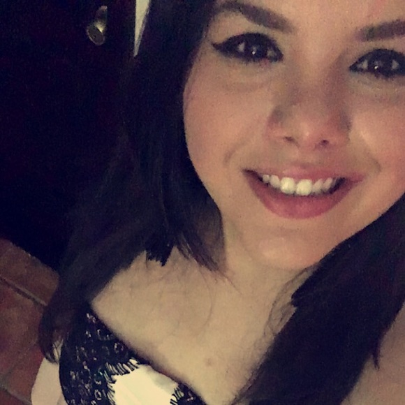 Meet your Posher, Paula - Picture 1 of 1